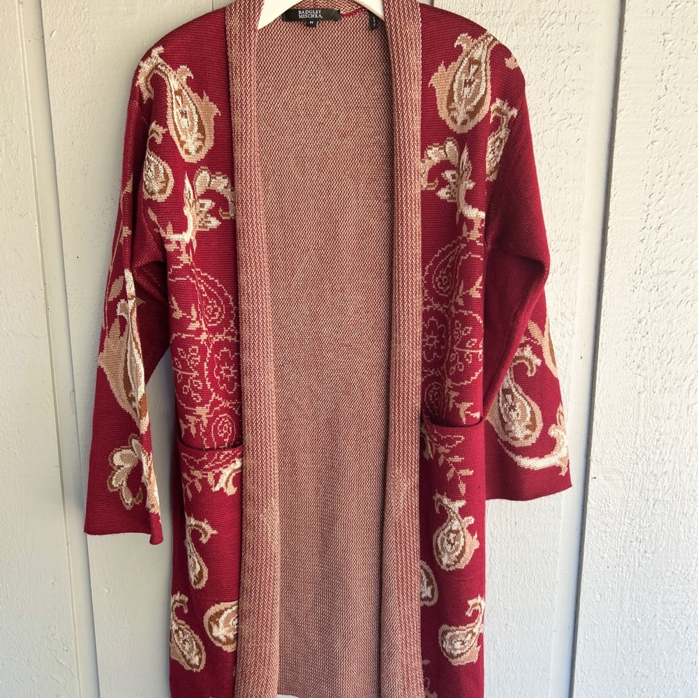 Badgley Mischka burgundy lotus paisley double knit jacquard cardigan size M